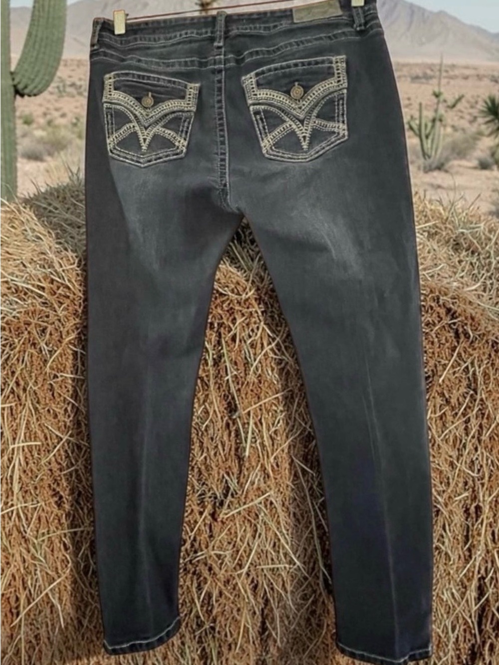 VGS Jeans Womens Straight Medium Wash Blue Denim Embroidered 5 Pocket Button Zip